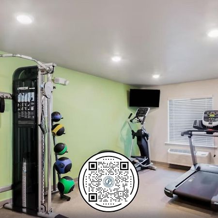 Woodspring Suites Indianapolis Castleton Bagian luar foto